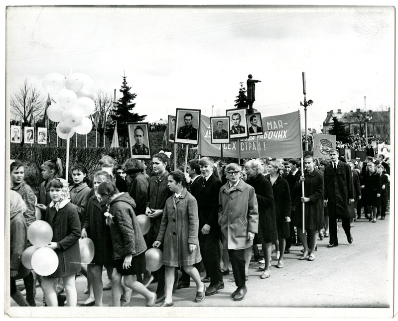 1. mai pidustused Narvas 1968. aastal Peetri väljakul