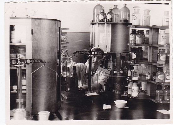 Apteek Lenini tänaval. 1957.a.