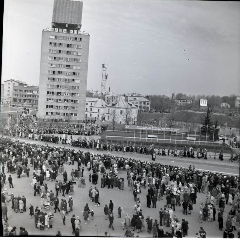 Rongkäik Narvas, 1. mai 1976