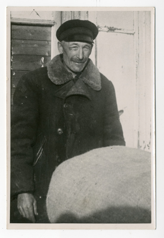 Foto, must-valge, Töörahva Hääl. Vanem mees