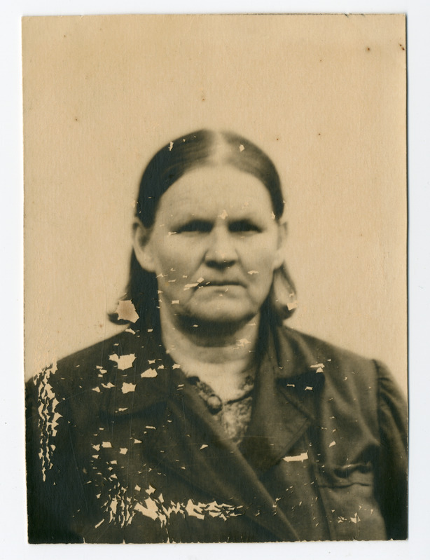 Foto, must-valge. Ida Nisu