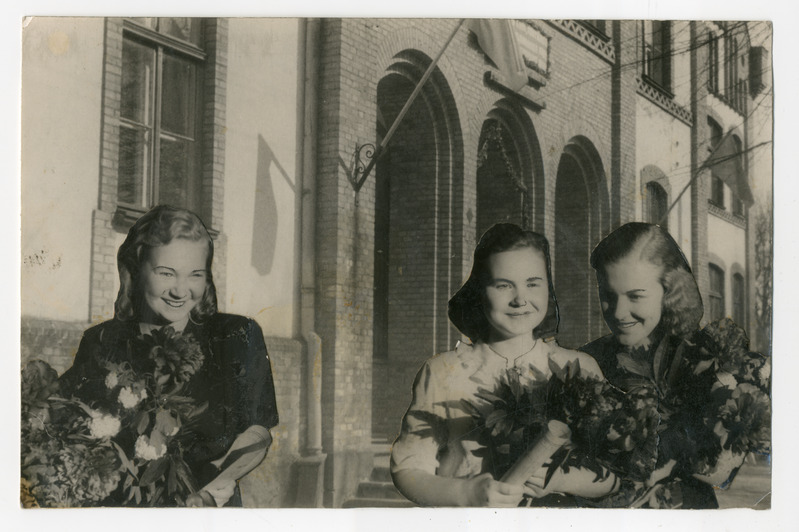 Foto, must-valge, Töörahva Hääl. Eesrindlikud lõpetajad