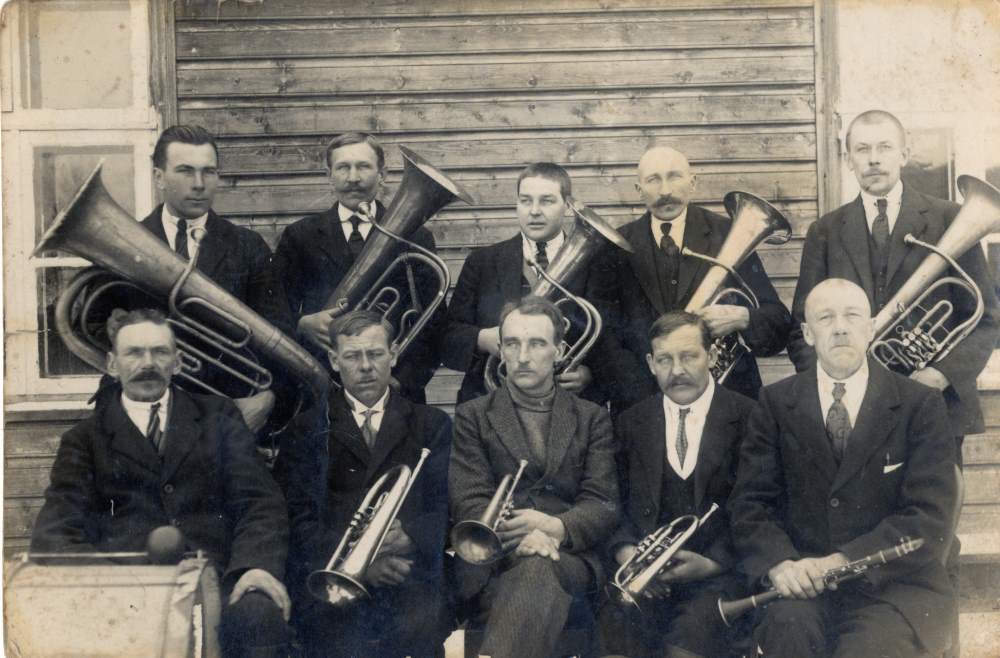 Foto. Suigu orkester.