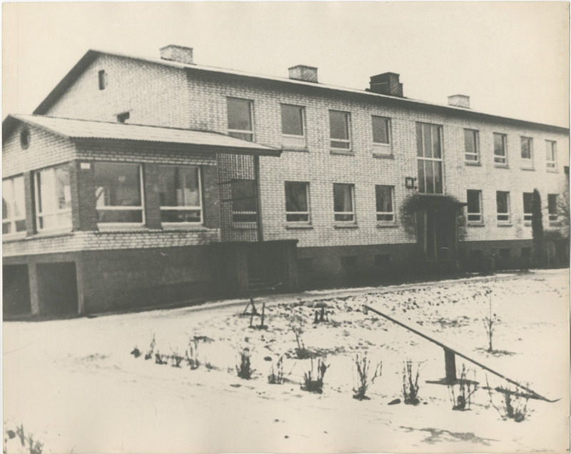 Foto. Fotokoopia. Vändra lastepäevakodu 1970.aastast.