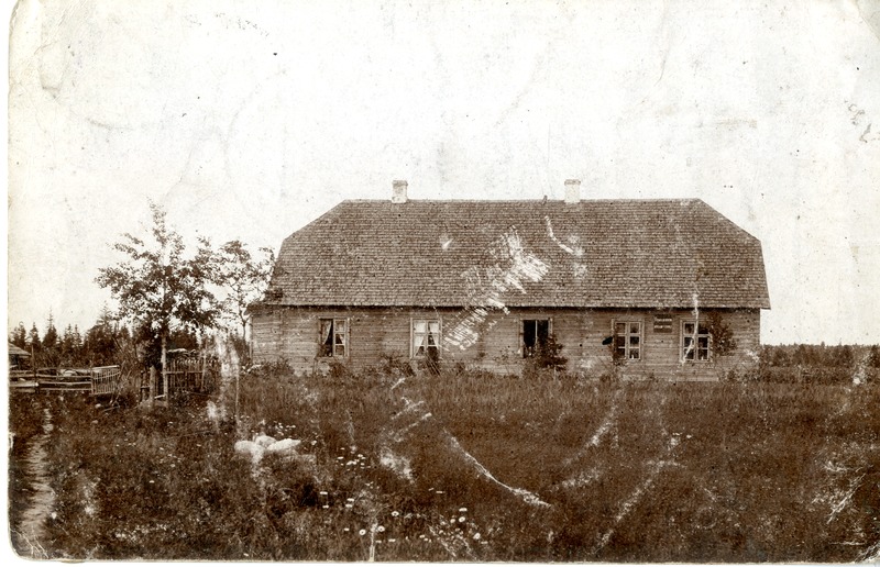 Fotopostkaart. Heinaste vallakool. Pärnu maakond, 1915.