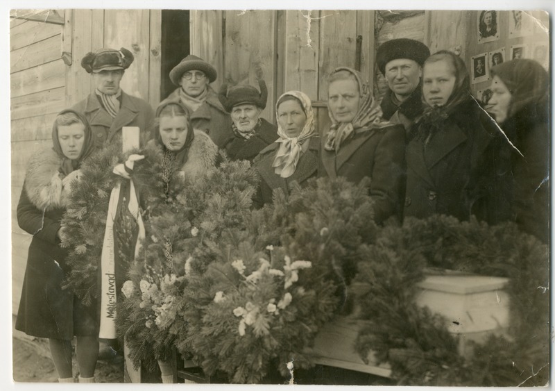 Foto. Jäärja Kasemõisa Johannes Teearu matused Krasnojarski krais