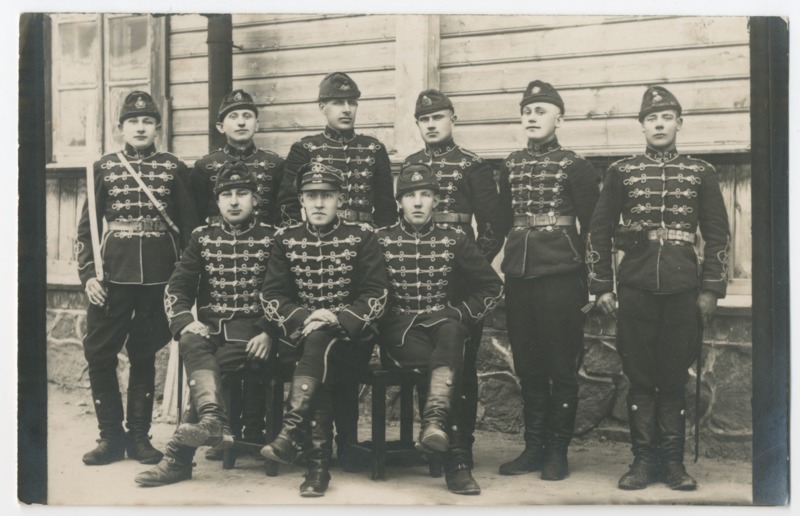 Foto. Tartu Ratsarügmendi ajateenijad