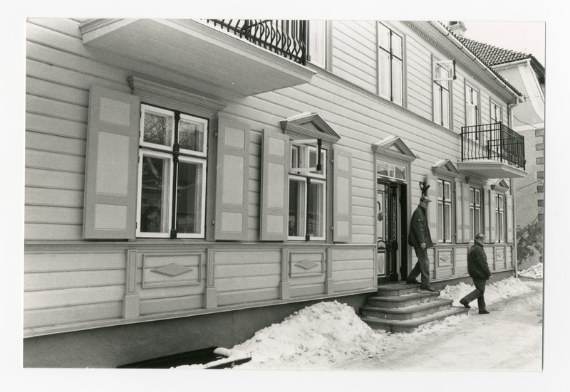 Foto. Hoone Uus 5 Pärnus