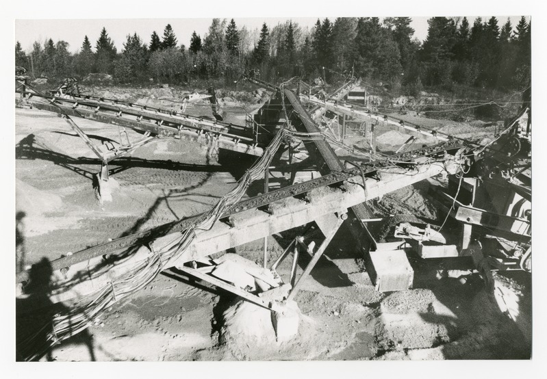 Foto. Kivipurustusliin Anelema dolomiidikarjääris