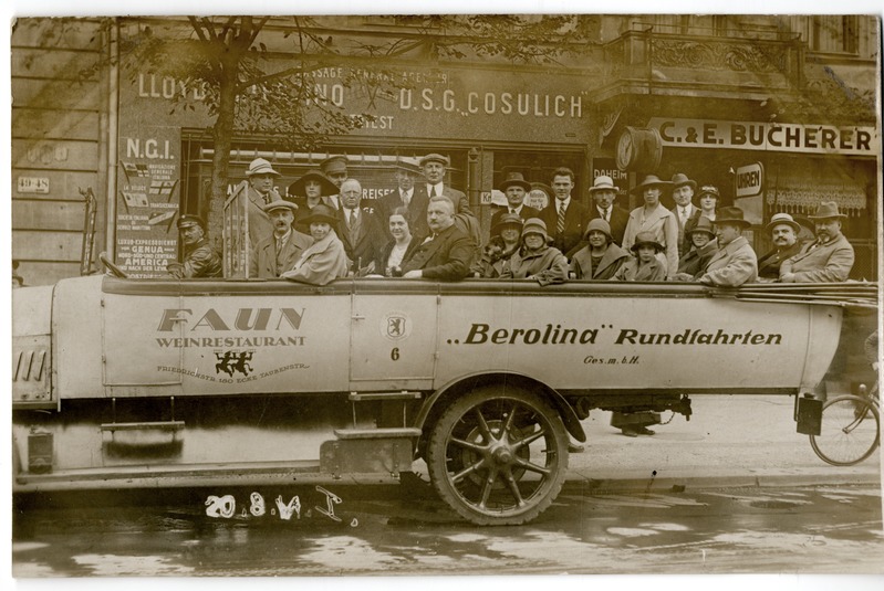 Foto albumis. Ekskursioonil Berliinis