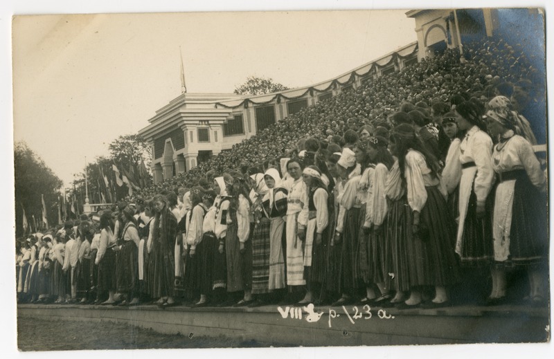Foto albumis. 1923. aasta laulupidu Tallinnas