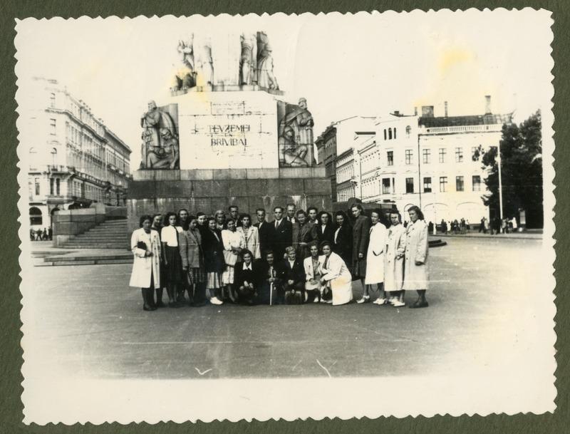 Foto albumist. Ekskursioon Riiga IV.