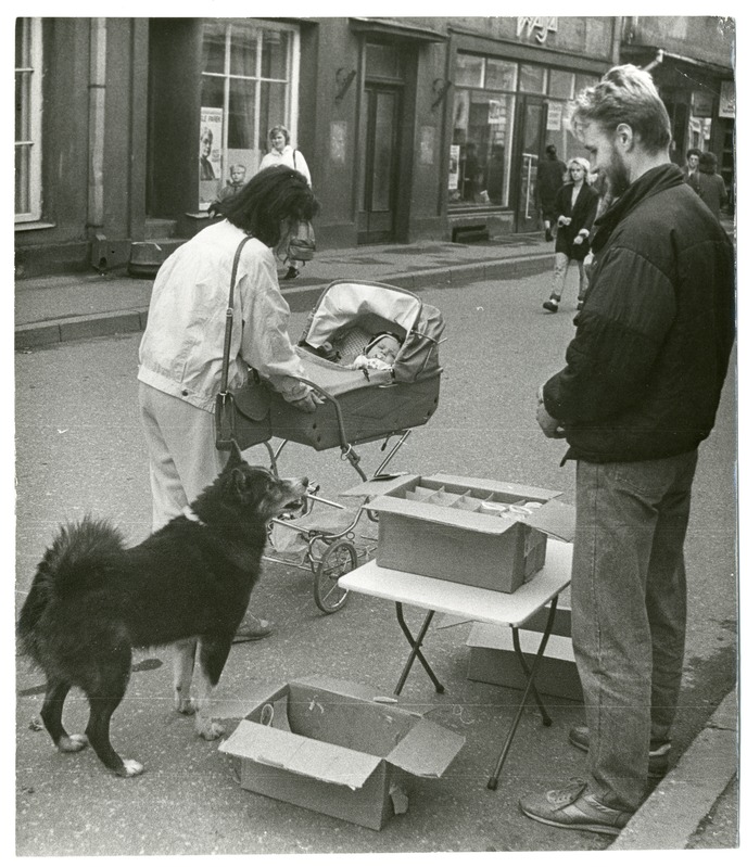 Foto. Tänavakaupleja