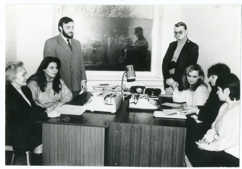 Foto. Pärnu uurimisbüroo personal