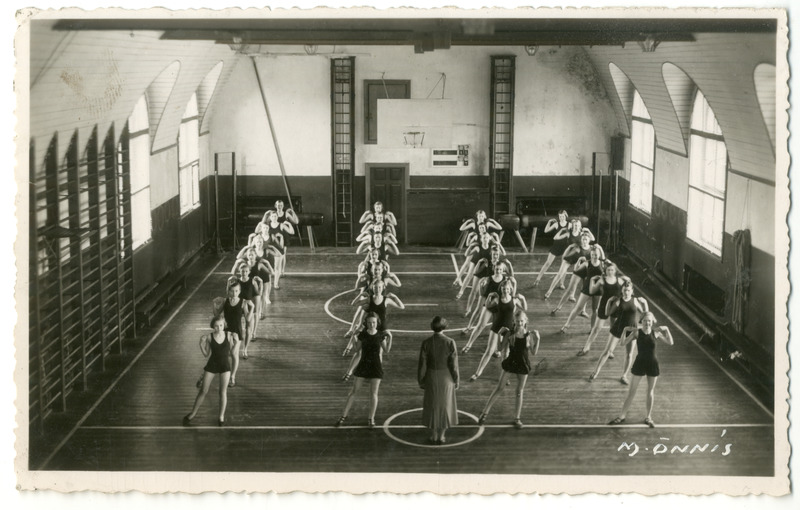 Foto. Võimlemistund