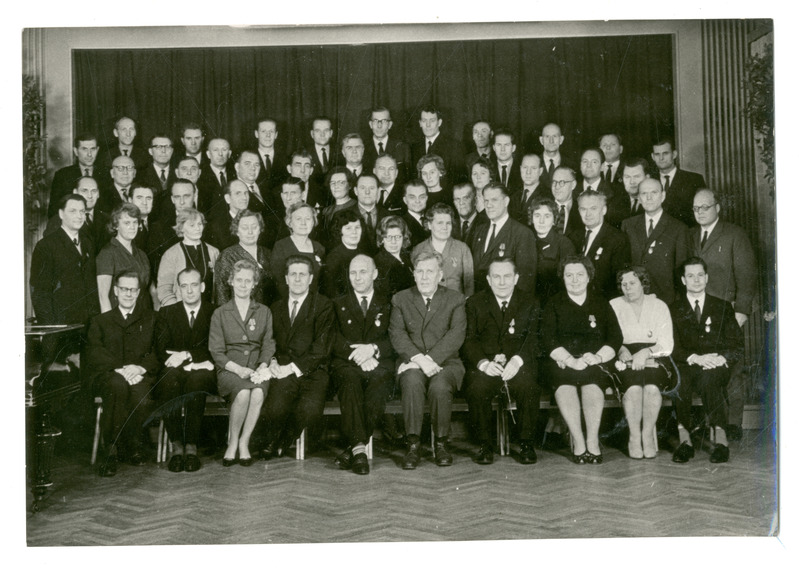 Foto. Autasustatud ETKVL süsteemi töötajad