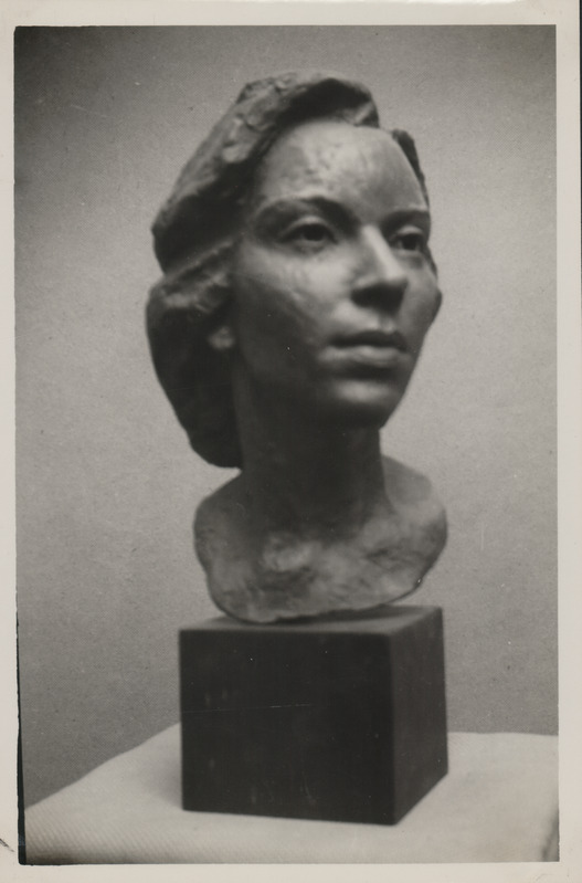 Foto albumist. Salme Riig. "Ellen" 1949