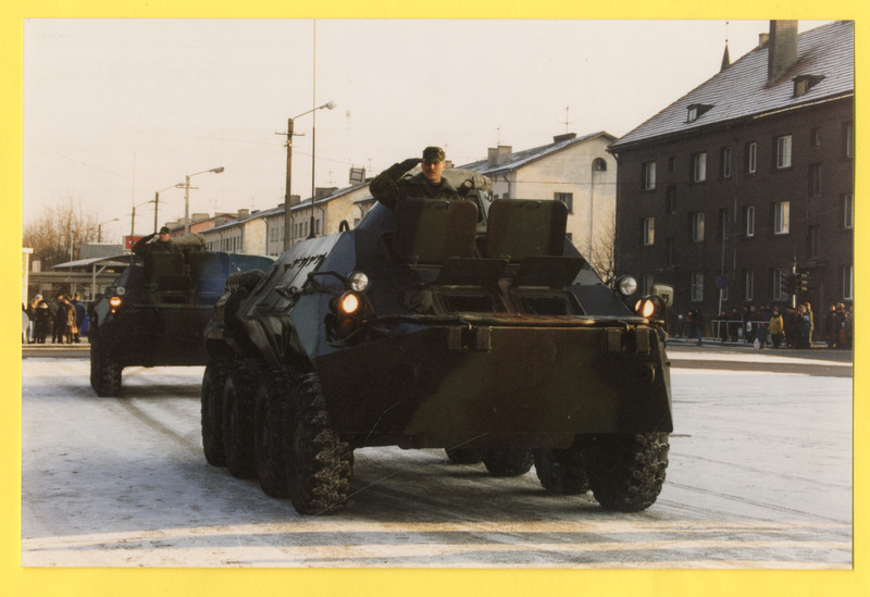 Foto albumis. Vabariigi aastapäeva paraad