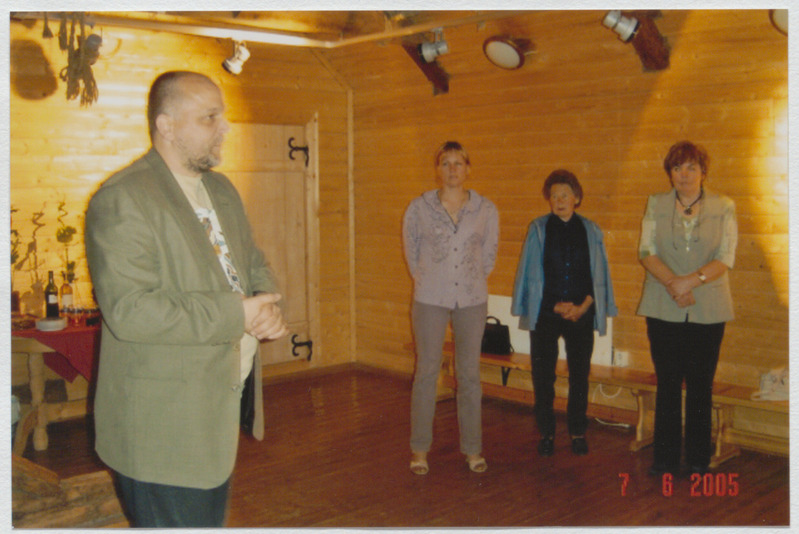 Foto "Urmas Vaino isikunäituse avamine Palamuse muuseumis", 07.06.2005