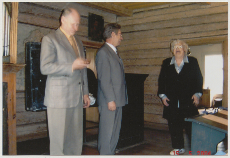 Foto "Palamuse muuseumi 2004. a suvehooaja avamine", 15.05.2004