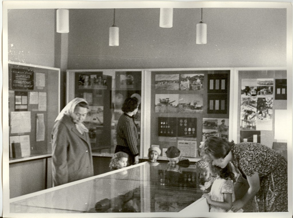 foto, Paide Koduloomuuseumi ekspositsioon 1965.a.