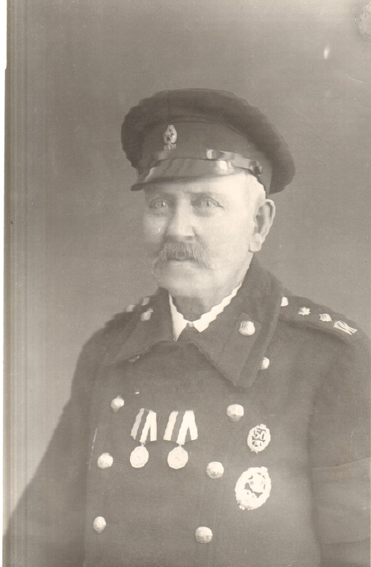 klaasnegatiiv, Paide VTÜ liige Feldt 1932.a.