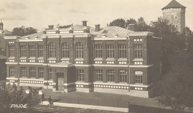 foto, Paide endine Tütarlaste Gümnaasiumi hoone 1930-ndatel a.