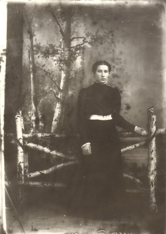 klaasnegatiiv ja foto, Tuimann, naise fotoportree 1910.a.
