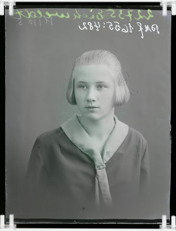 klaasnegatiiv, Susanne Eichfeldt,  poolportree, Paide 1930-ndad a.