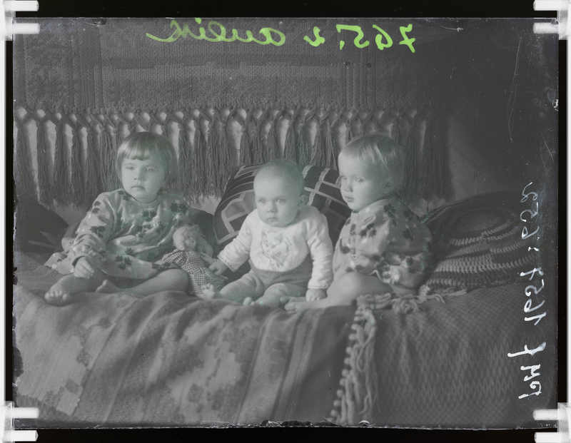 klaasnegatiiv, Aulik, 3 lapse portreed, Paide 1930-ndad a.