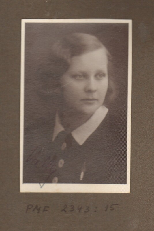 foto, Paide Järvamaa Ühisgümnaasiumi õpilane Valve Robal 1935