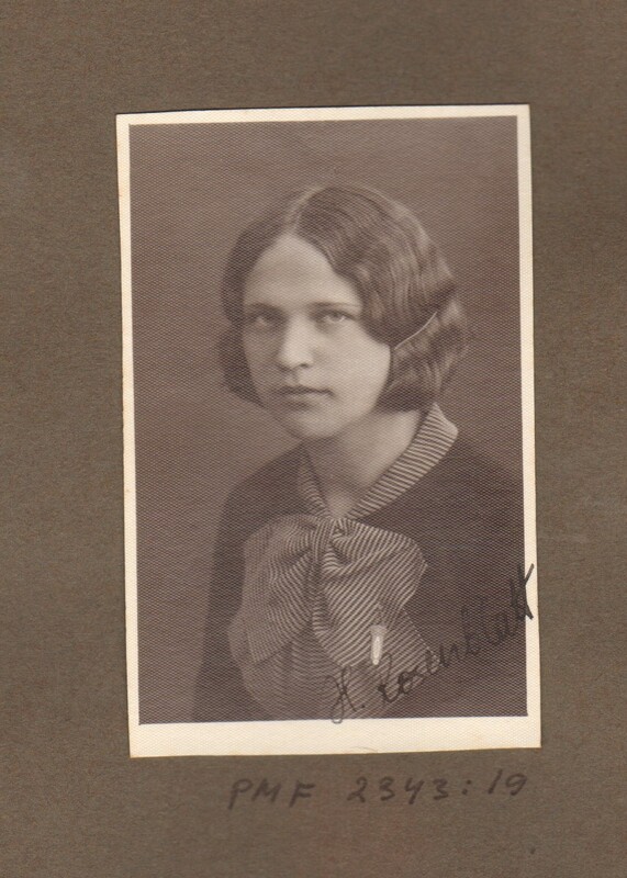 foto, Paide Järvamaa Ühisgümnaasiumi õpilane Helmi Rosenblatt-Toimetaja 1935