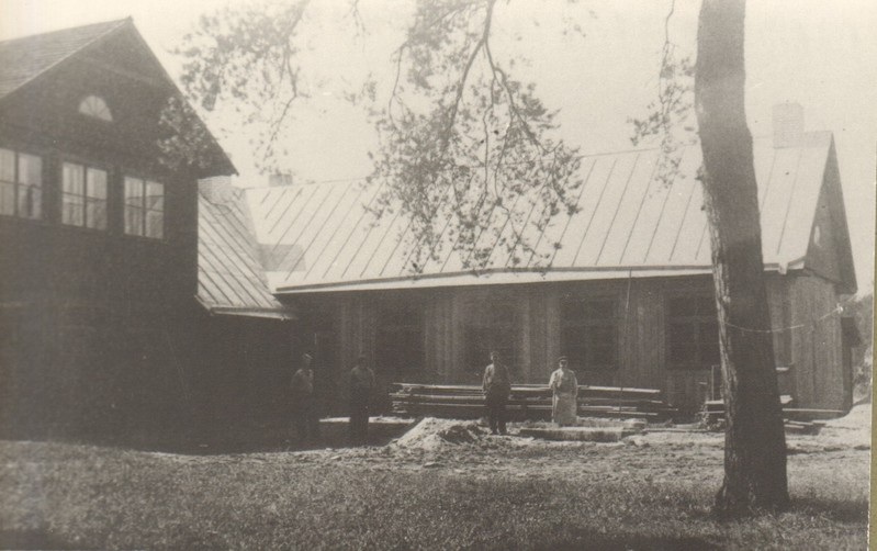 fotod Aegviidu 6 kl. algkool ja juhataja Andres Rõuk 1940