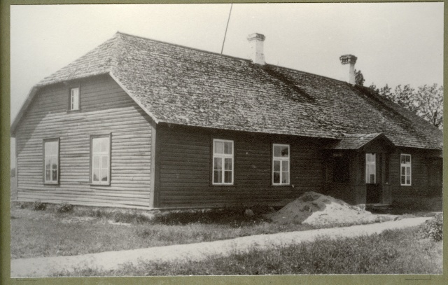 fotod Rägavere algkool ja juhataja Eduard Lov 1940