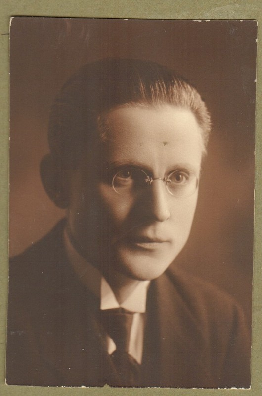 fotod Mäo 6 kl. algkool ja juhataja Jaan Lapp 1940