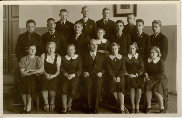 foto Paide Ühisgümnaasiumi õpilased 1930-ndad