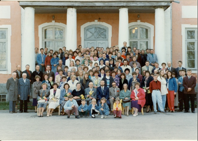 värvifoto Sargvere kooli vilistlaspäev 1995