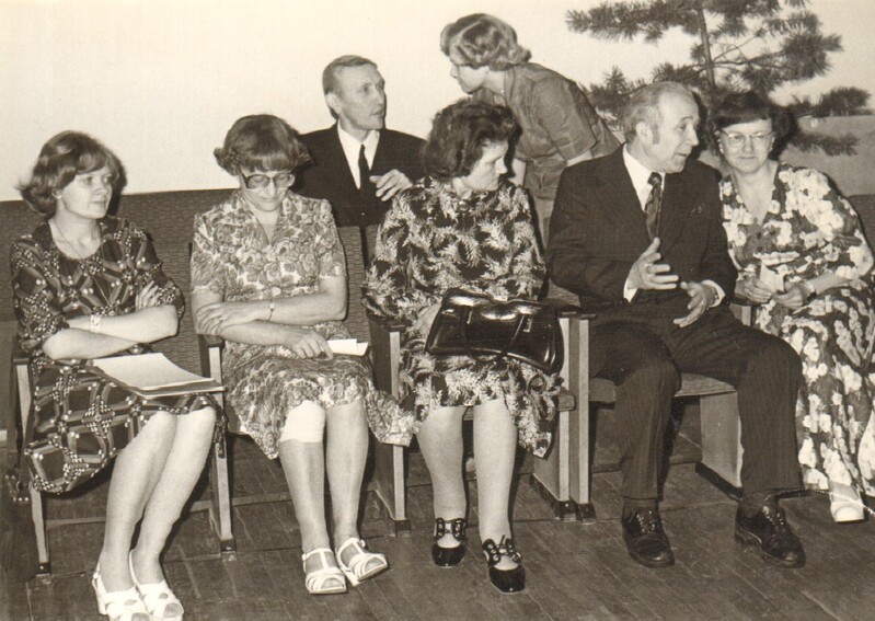 foto Paide Kaugeõppekeskkooli abiturentide ball 1978