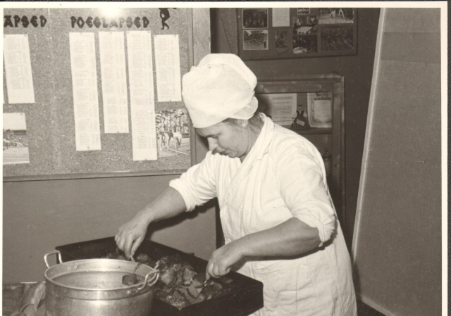 foto Paide 1.Keskkooli 135.aastapäev 1970
