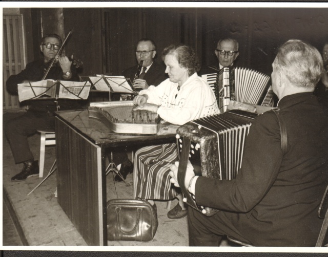 foto segakoor Järvala kontsert Paide 1977