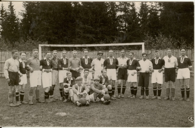 foto Ambla spordiringi ja Tamsalu ÜNEÜ sõpruskohtumine jalgpallis 1935