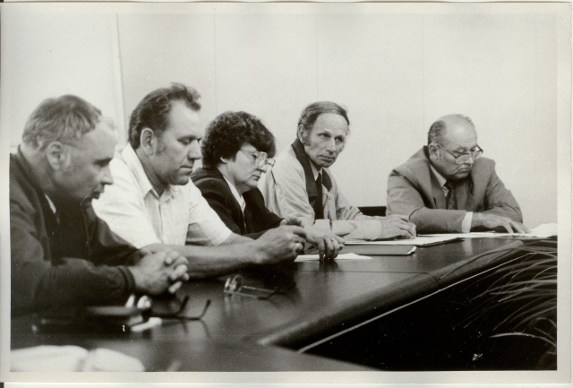 foto Maamajanduskoja mehed nõupidamisel Paide 1995