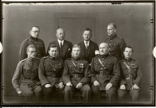 klaasnegatiiv ja foto kaitseliitlased Paide 1930-ndad