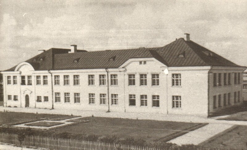 fotokoopia Türi koolimaja 1924