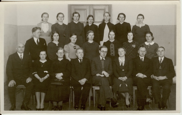 grupifoto Paide Püha Risti kiriku juhatus 1930-ndad