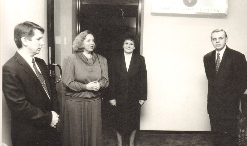foto Paide kommertskeskuses Kommertspanga avamine 1994