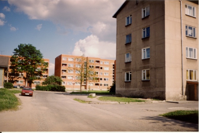 värvifoto Põllu ja Suur-Aia tänav Paides 1997