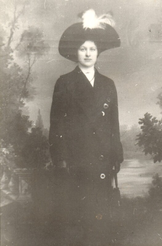 fotokoopia Julius Stephani abikaasa 1910-ndad