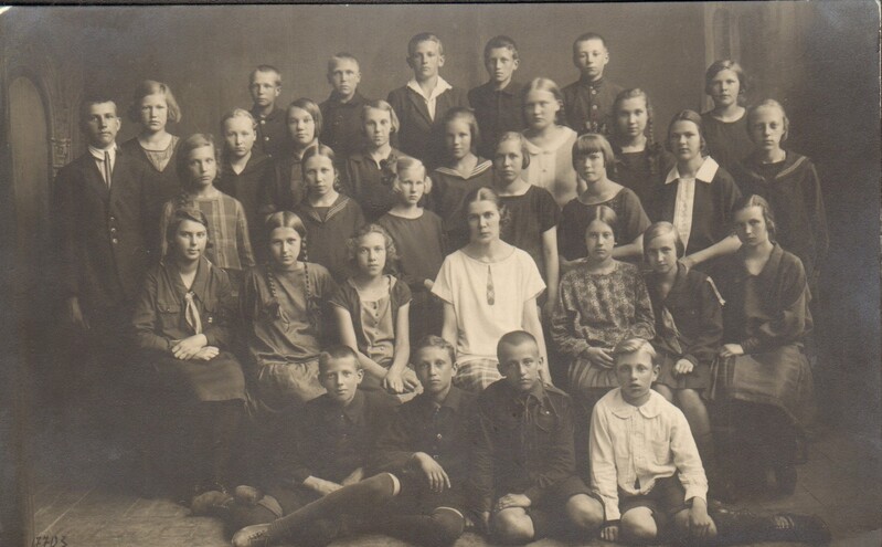 foto Paide Linna Algkooli VI klass 1926