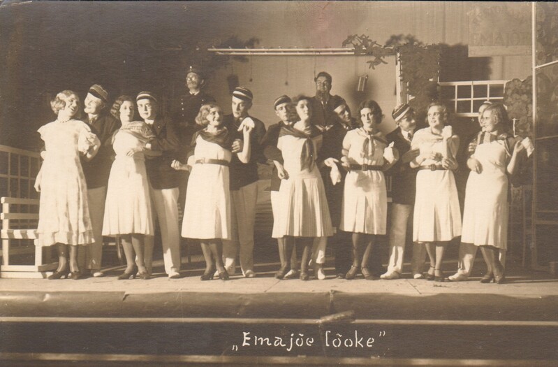 foto näidendi Emajõe lõoke tegelased laval Paide 1932